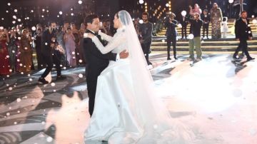 أفراح النجوم في 24 ساعة.. فرحة هنيدي ونادية مصطفى بابنتيهما وزفاف دارين حداد أفراح النجوم في 24 ساعة.. فرحة هنيدي ونادية مصطفى بابنتيهما وزفاف دارين حداد