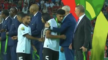 حسام عبدالمجيد يعلن مفاجأة بشأن رحيله عن الزمالك.. هل ينتقل إلى الأهلي؟ حسام عبدالمجيد يعلن مفاجأة بشأن رحيله عن الزمالك.. هل ينتقل إلى الأهلي؟