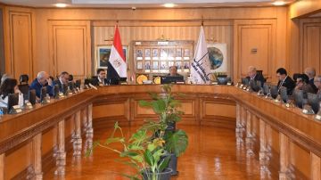 رئيس جامعة حلوان: إطلاق منصة للذكاء الاصطناعي لمواكبة متطلبات العصر