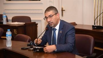 النائب محمد البدري: قرارات تطوير التعليم تضع الدولة على مسار يعيد بناء العقول النائب محمد البدري: قرارات تطوير التعليم تضع الدولة على مسار يعيد بناء العقول