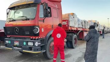 الهلال الأحمر المصري يطلق قافلة زاد العزة 105 لـ غزة