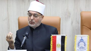 المفتي: الدين يمثل الركيزة الصلبة والأساس المتين لتكوين الإنسان وصقل شخصيته السوية