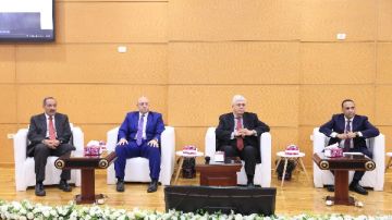 وزير التعليم العالي يتفقد مجمع المعاهد العليا ببني سويف ويشيد بالطفرة التعليمية بالمحافظة وزير التعليم العالي يتفقد مجمع المعاهد العليا ببني سويف ويشيد بالطفرة التعليمية بالمحافظة