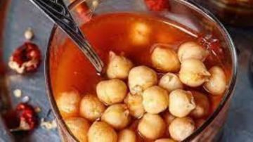 طريقة عمل حمص الشام الحلبسة في المنزل.. زى عربات الشارع