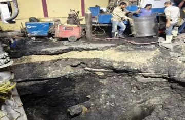 كسر مفاجئ بخط مياه رئيسي أمام مستشفى أم المصريين يقطع الخدمة عن عدة مناطق بالجيزة كسر مفاجئ بخط مياه رئيسي أمام مستشفى أم المصريين يقطع الخدمة عن عدة مناطق بالجيزة