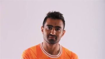 محمد فخرى لاعب فاركو: كولر أفضل مدرب يتعامل مع اللاعبين