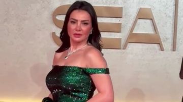 جمال وشياكة.. دينا فؤاد تتألق في افتتاح مهرجان البحر الأحمر السينمائي