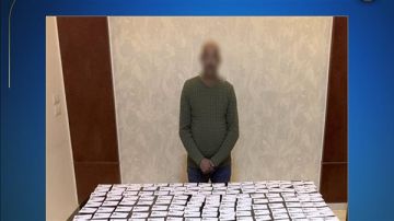 ضبط شخص بحوزته كروت دعائية لتوجيه الناخبين في ملوى بالمنيا ضبط شخص بحوزته كروت دعائية لتوجيه الناخبين في ملوى بالمنيا