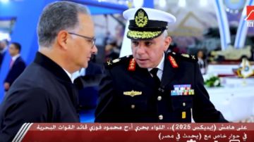 لتنفيذ المهام الثقيلة.. قائد القوات البحرية: نصنع قاطرتين بقوة شد تصل لـ 190 طنا