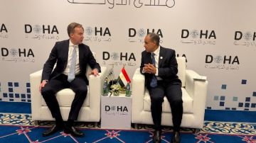 وزير الخارجية يبحث مع المنتدى الاقتصادي العالمي اطلاق مبادرات مبتكرة للتنمية