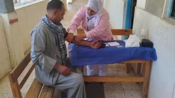 استمرار حملة انتخب واطمن لتأمين الناخبين طبيا بمحافظتي الأقصر وأسوان استمرار حملة انتخب واطمن لتأمين الناخبين طبيا بمحافظتي الأقصر وأسوان