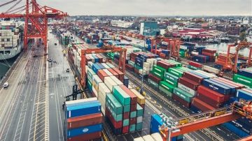 الجمارك: لا رسوم جديدة على المستوردين مع تطبيق ACI على الشحنات الجوية