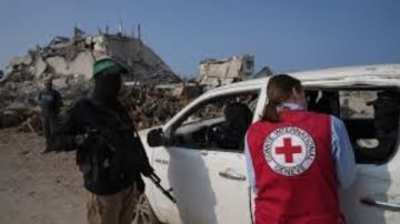 حركة الجهاد: نبحث برفقة الصليب الأحمر عن جثة محتجز إسرائيلي في شمال غزة حركة الجهاد: نبحث برفقة الصليب الأحمر عن جثة محتجز إسرائيلي في شمال غزة