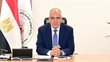 وزير الري يتابع انشطة هيئة المساحة ومقترحات تطويرها واجراءات صرف تعويضات نزع الملكية وزير الري يتابع انشطة هيئة المساحة ومقترحات تطويرها واجراءات صرف تعويضات نزع الملكية