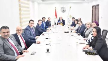 وزير التعليم العالي والسفير الفرنسي يناقشان مستجدات مشروع حرم الجامعة الفرنسية وزير التعليم العالي والسفير الفرنسي يناقشان مستجدات مشروع حرم الجامعة الفرنسية