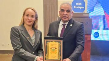 رئيس جامعة طنطا يشارك في ورشة عمل بعنوان التعليم العابر للحدود رئيس جامعة طنطا يشارك في ورشة عمل بعنوان التعليم العابر للحدود