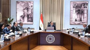 مدبولي: الحكومة جاهزة للتعاون مع كل مستثمر جاد لتطوير المثلث الذهبي مدبولي: الحكومة جاهزة للتعاون مع كل مستثمر جاد لتطوير المثلث الذهبي