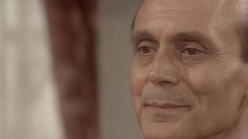 من كاميرات دار الأوبرا.. محمد صبحي يشارك توضيحا بشأن فيديو انفعاله على سائق سيارته من كاميرات دار الأوبرا.. محمد صبحي يشارك توضيحا بشأن فيديو انفعاله على سائق سيارته