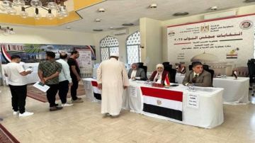ارتفاع الإقبال على الانتخابات بالسفارة المصرية في عمان فيديو