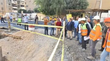 محافظ أسيوط يتابع إنشاء مجمع تجاري وإداري متكامل بحي الأربعين محافظ أسيوط يتابع إنشاء مجمع تجاري وإداري متكامل بحي الأربعين