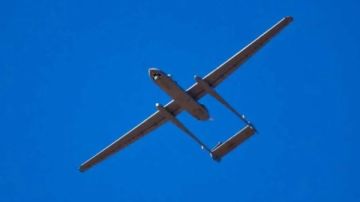 الأنباء اللبنانية: مسيرات الاحتلال تحلق على ارتفاع منخفض فوق بيروت وضواحيها