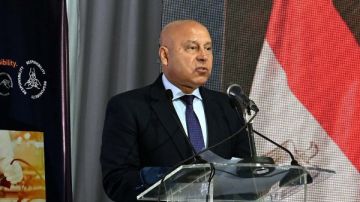 الوزير: مصر ستظل أرض الفرص الواعدة والاستثمار الآمن الوزير: مصر ستظل أرض الفرص الواعدة والاستثمار الآمن