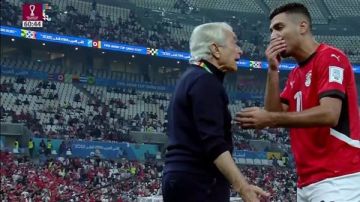 دايما تمركزه سيء.. وائل جمعة يهاجم أداء لاعب منتخب مصر أمام الكويت