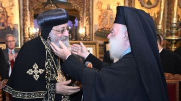 زيارة محبة في عيد الميلاد بين قداسة البابا وبطريرك الروم الأرثوذكس.. شاهد