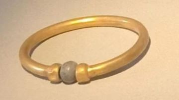 لجلسة 7 ديسمير.. تأجيل محاكمة المتهمين بسرقة الأسورة الأثرية من المتحق المصرى لجلسة 7 ديسمير.. تأجيل محاكمة المتهمين بسرقة الأسورة الأثرية من المتحق المصرى