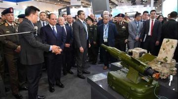 هشام الحلبي: عائلة جبار نقلة نوعية في المسيرات المصرية بسرعات غير موجودة عالميا.. فيديو هشام الحلبي: عائلة جبار نقلة نوعية في المسيرات المصرية بسرعات غير موجودة عالميا.. فيديو