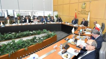 وزير الإسكان: نحرص على تحقيق التكامل بين المدن الجديدة والمحافظة الأم وزير الإسكان: نحرص على تحقيق التكامل بين المدن الجديدة والمحافظة الأم