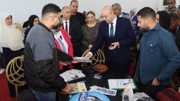 محافظ بني سويف يتفقد ملتقى التوظيف التابع لحملة الـ16 يوم لمناهضة العنف ضد المرأة
