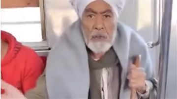 فيديو مسن الصعيد وفتاة المترو يشعل جدل السوشيال ميديا.. التفاصيل الكاملة فيديو مسن الصعيد وفتاة المترو يشعل جدل السوشيال ميديا.. التفاصيل الكاملة