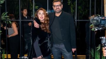 كندة علوش بإطلالة رومانسية برفقة عمرو يوسف