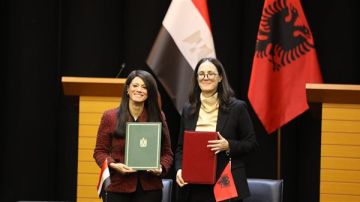 وزيرة التخطيط ونظيرتها الألبانية تختتمان الدورة الأولى للجنة المشتركة للتعاون الاقتصادي وزيرة التخطيط ونظيرتها الألبانية تختتمان الدورة الأولى للجنة المشتركة للتعاون الاقتصادي