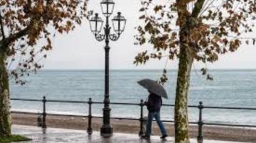 أمطار وغبار وصقيع.. كيف ينعكس الطقس على المزاج والصحة النفسية؟