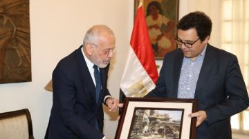 فؤاد هنو يلتقي سفير اليونان: العلاقات الثقافية بين البلدين نموذج ملهم للتواصل الحضاري فؤاد هنو يلتقي سفير اليونان: العلاقات الثقافية بين البلدين نموذج ملهم للتواصل الحضاري