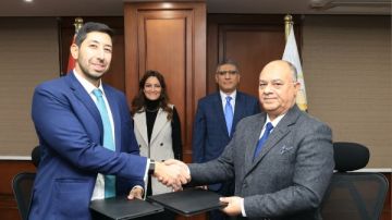 محافظة الجيزة توقع بروتوكولا للتوسع في تشغيل السكوتر الكهربائي لتعميم وسائل النقل الذكية محافظة الجيزة توقع بروتوكولا للتوسع في تشغيل السكوتر الكهربائي لتعميم وسائل النقل الذكية