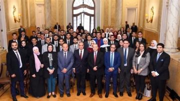 بدر عبد العاطي يلتقي وفدا من جامعة بني سويف ويستعرض محددات السياسة الخارجية بدر عبد العاطي يلتقي وفدا من جامعة بني سويف ويستعرض محددات السياسة الخارجية