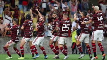 تعادل مثير بين فلامنجو وكروز أزول في الشوط الأول بديربي الأمريكتين بكأس إنتركونتيننتال تعادل مثير بين فلامنجو وكروز أزول في الشوط الأول بديربي الأمريكتين بكأس إنتركونتيننتال