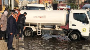 محافظ الدقهلية يتابع رفع تجمعات مياه الأمطار بشوارع المنصورة