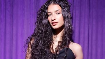 أميرة الديب تثير الجدل بفستان في آخر ظهور لها أميرة الديب تثير الجدل بفستان في آخر ظهور لها