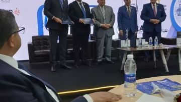 البورصة تشارك في قمة التكنولوجيا والأعمال الدولية 2025 بجامعة بدر