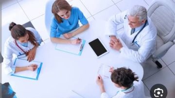 ملتزمون بقرار وزير صحة مصر.. جوستاف روسي يعلق على بيان الوزير بشأن رسوم الكشف ملتزمون بقرار وزير صحة مصر.. جوستاف روسي يعلق على بيان الوزير بشأن رسوم الكشف