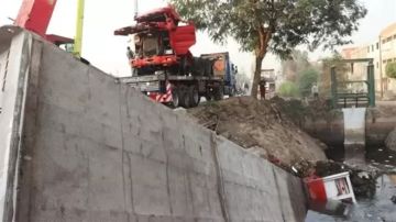 التحفظ على سائق التريلا المتسبب في تصادم بمحطة الأتوبيس الترددي التحفظ على سائق التريلا المتسبب في تصادم بمحطة الأتوبيس الترددي