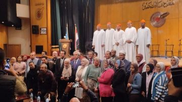 الصحفيين توزع تأشيرات العمرة وسط أجواء روحانية