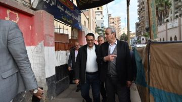 توافد الناخبين على لجان التصويت في جولة الإعادة بانتخابات مجلس النواب بالغربية.. صور توافد الناخبين على لجان التصويت في جولة الإعادة بانتخابات مجلس النواب بالغربية.. صور