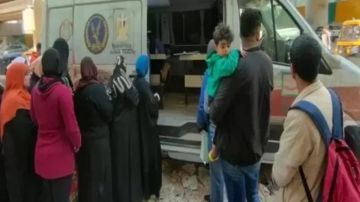 إدارة الجوازات تواصل التيسير على الراغبين في الحصول على خدماتها إدارة الجوازات تواصل التيسير على الراغبين في الحصول على خدماتها