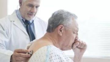 اكتشف الذهب الأحمر .. يعالج أخطر الأمراض وهذه الأضرار والآثار الجانبية