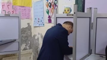 رئيس جامعة أسيوط: انتخابات النواب تجسد روح الانتماء والمسؤولية الوطنية رئيس جامعة أسيوط: انتخابات النواب تجسد روح الانتماء والمسؤولية الوطنية